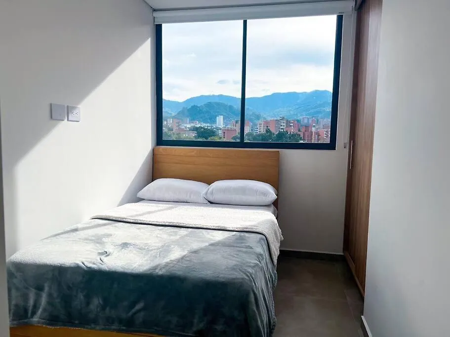 Edificio Nuevo Lujoso Ascensor Directo 7 99 Tower Apartamento Medellín 0*,  Colômbia